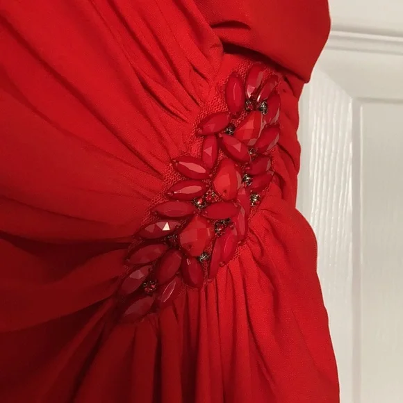 Lucas & Emma Gown NWT Size Small Red - Picture 3 of 9